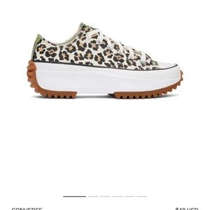 CONVERSE
Beige Cheetah Run Star Hike Low Sneakers